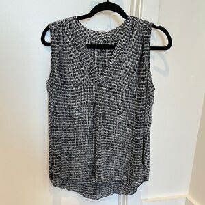 Ann Taylor Black and White Sleeveless Blouse